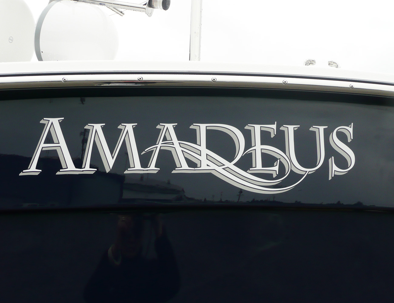 Margaux-Marine-Graphics-Amadeus