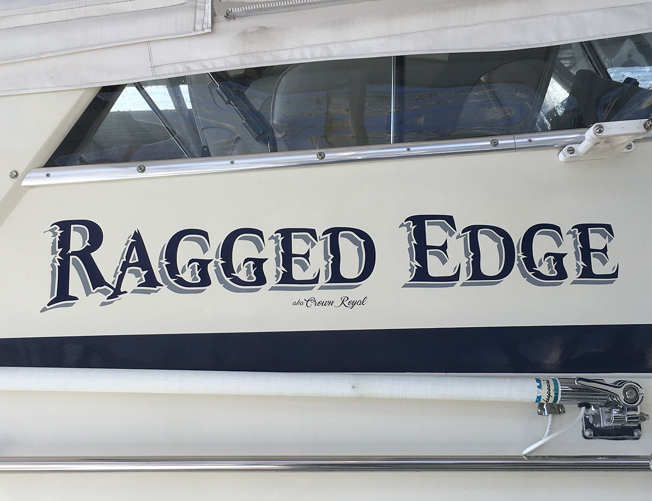 Margaux-Marine-Graphics-Ragged-Edge